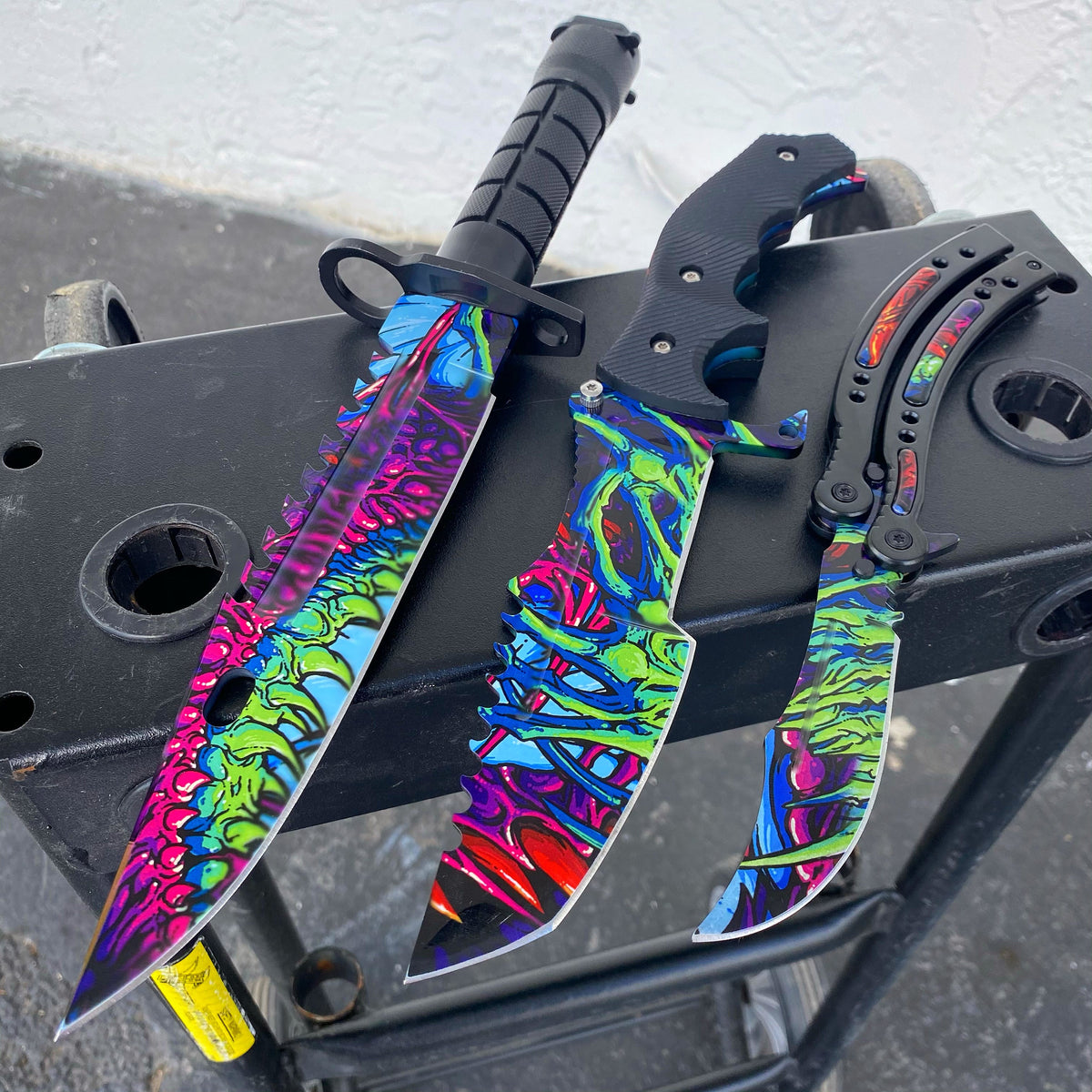 Alien Skin Knife Collection | Blade City