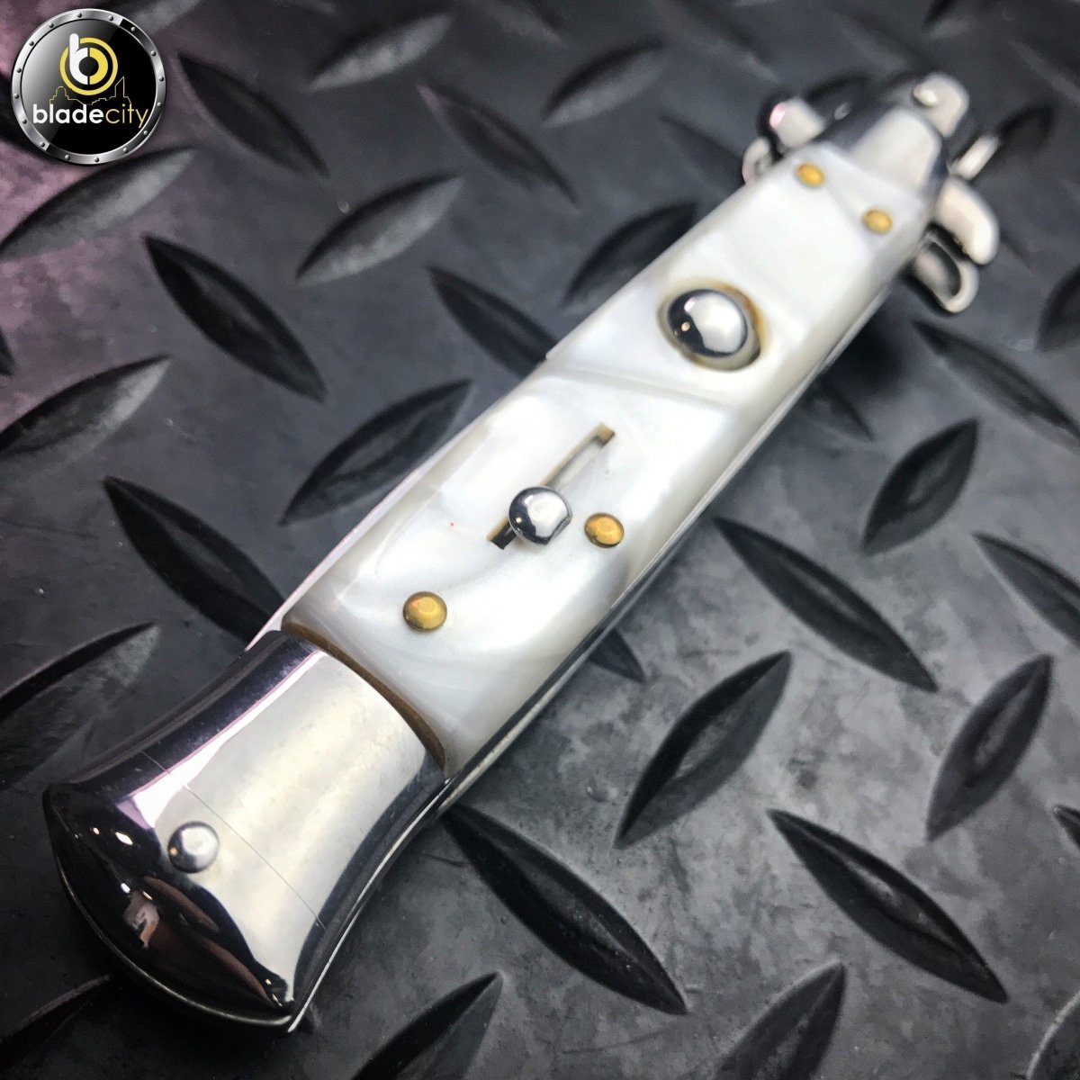 Italian Stilettos with Push Button | Blade City
