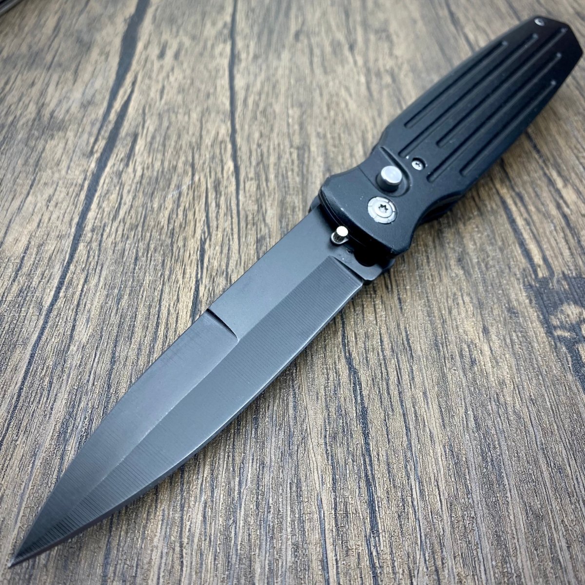 Maddox Push Button Switchblades | Blade City